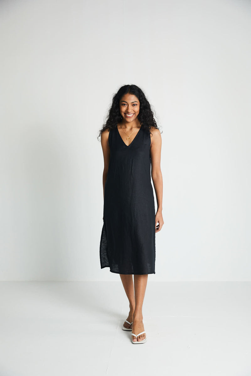 The Hemp Noir Dress – Reistor