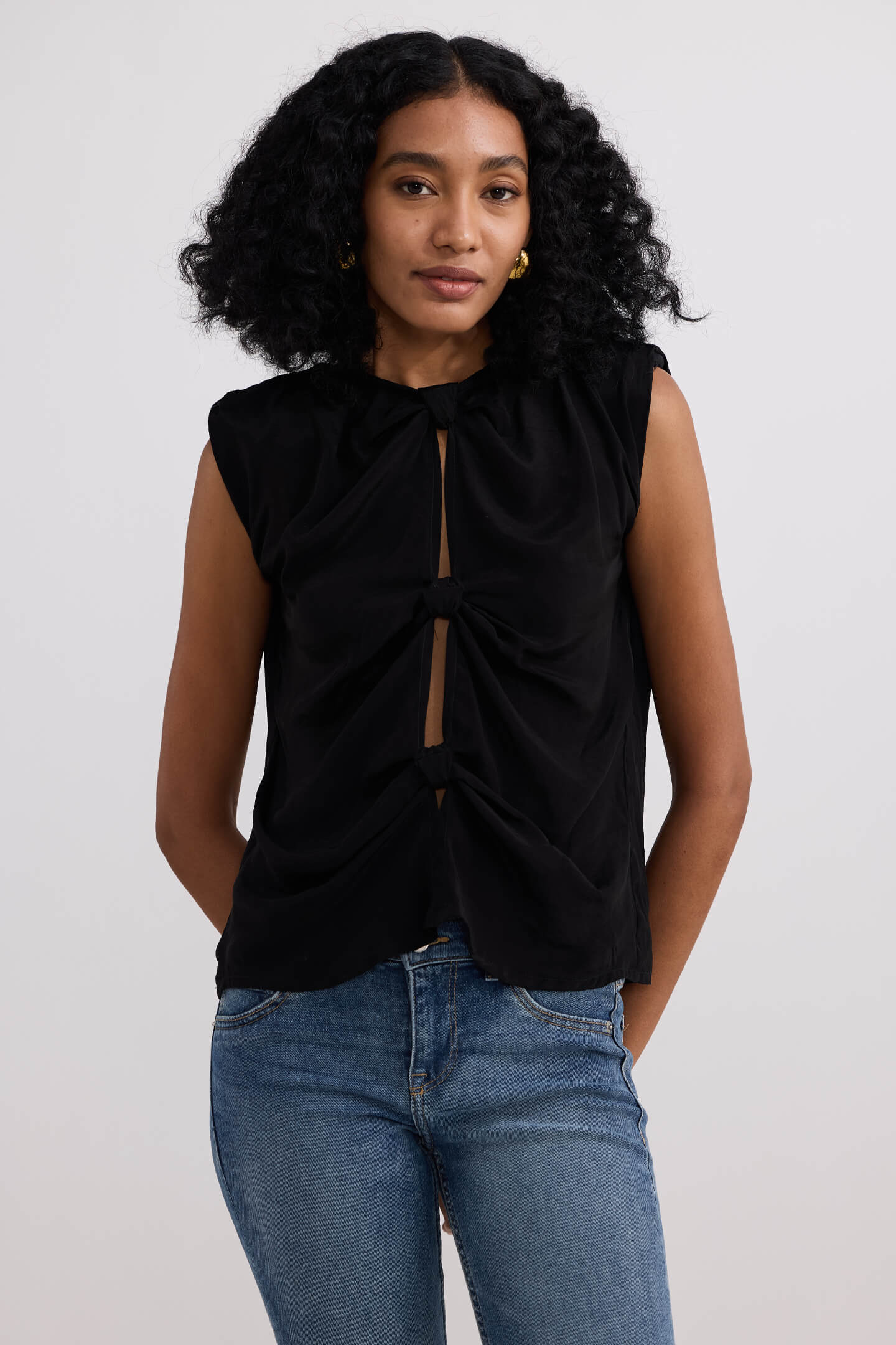 The Knot-so-Basic Top in Black