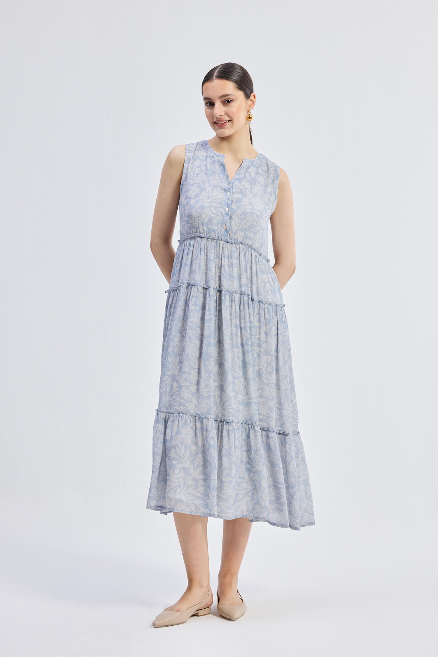 The Perfect Resort Floral Maxi in Periwinkle Blue Front