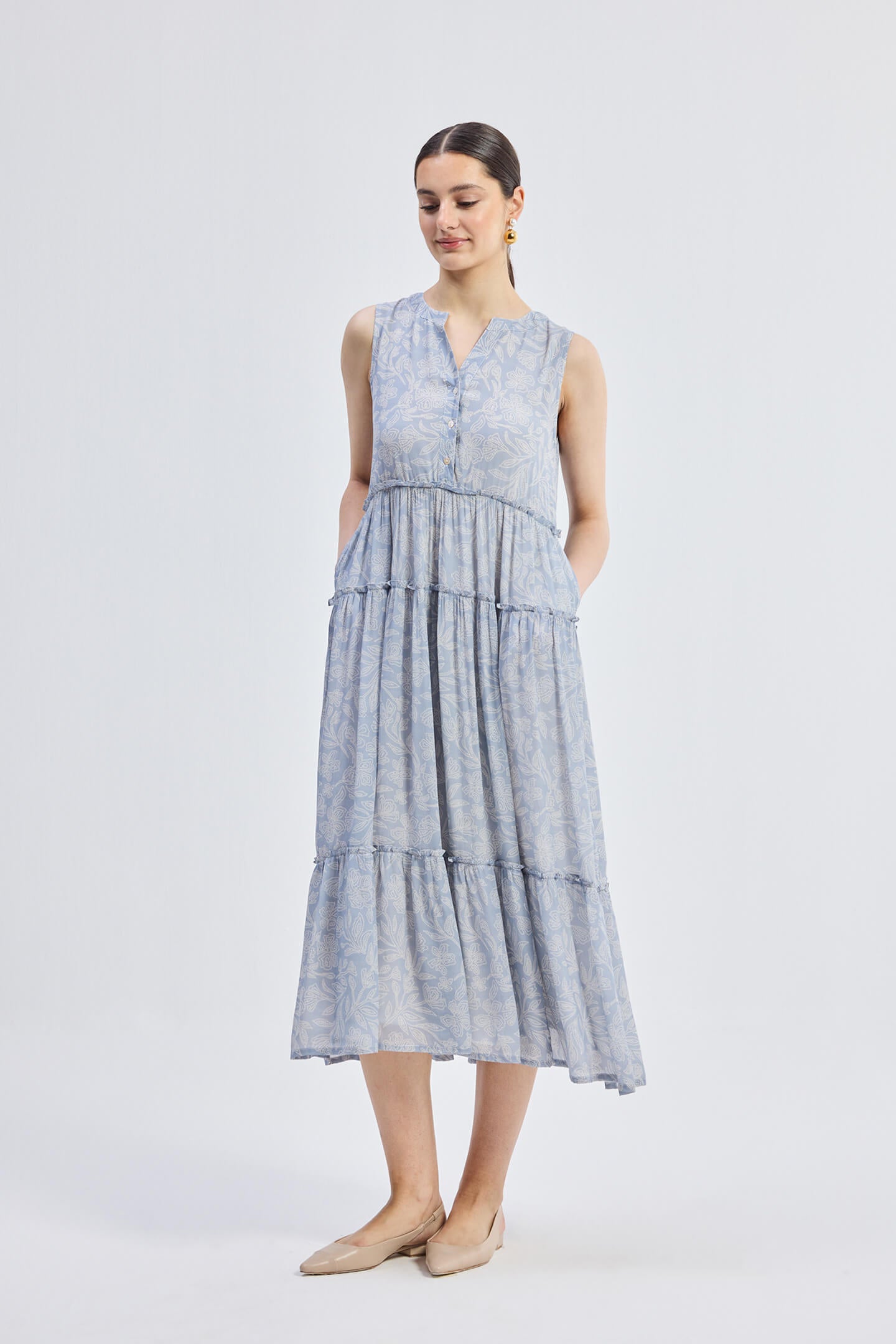 The Perfect Resort Floral Maxi in Periwinkle Blue Front