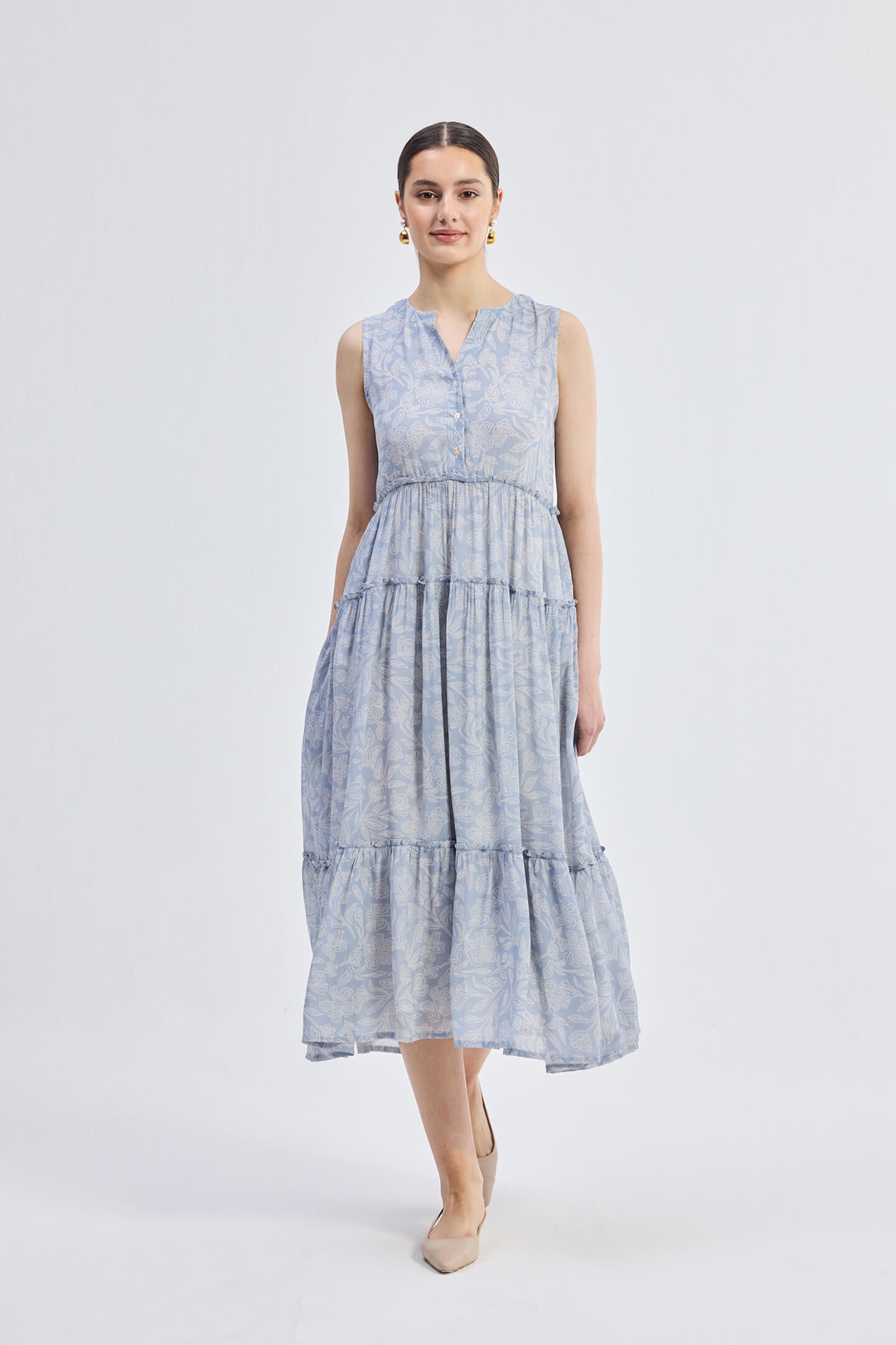 The Perfect Resort Floral Maxi in Periwinkle Blue Front