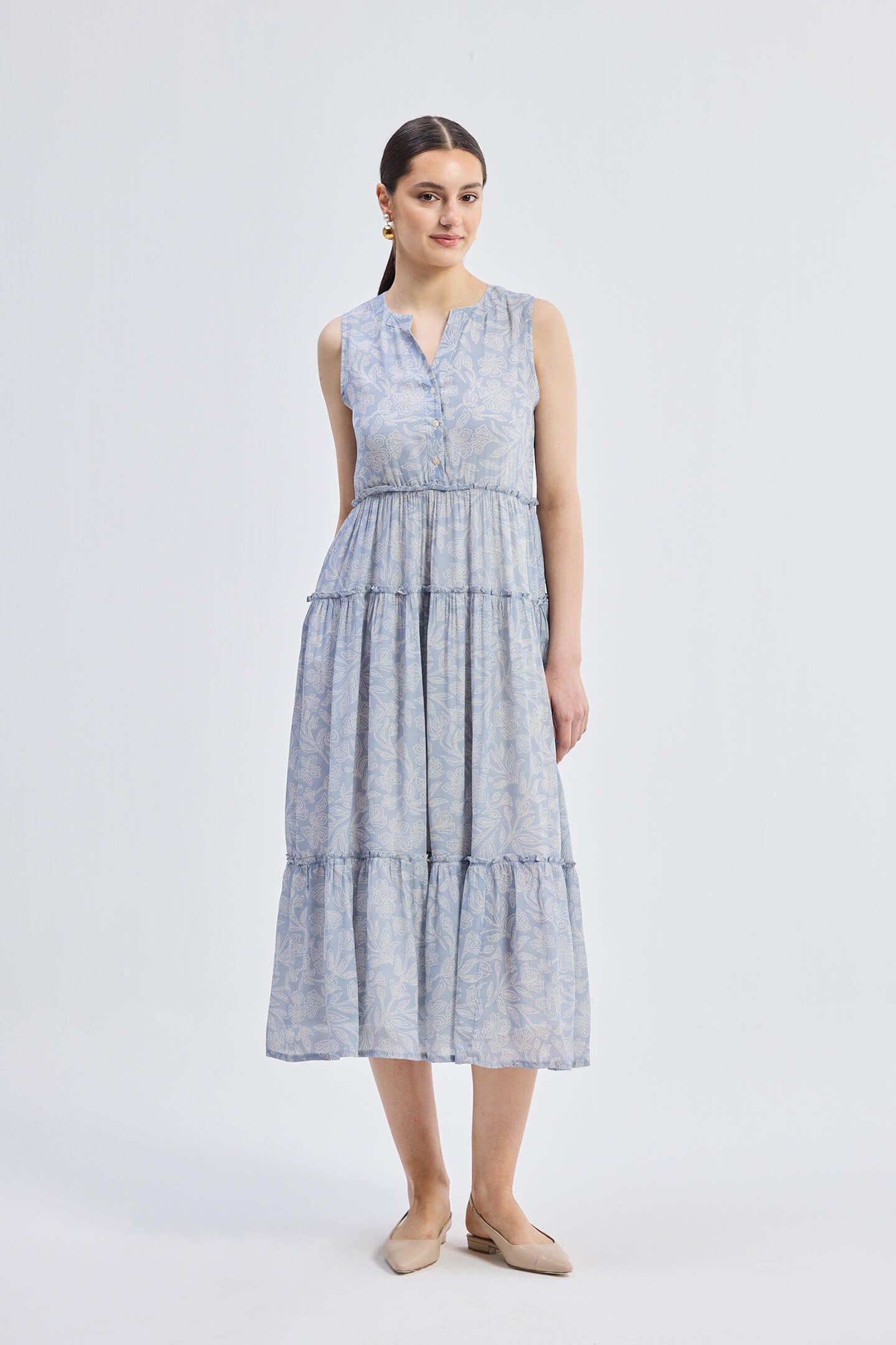 The Perfect Resort Floral Maxi in Periwinkle Blue Front