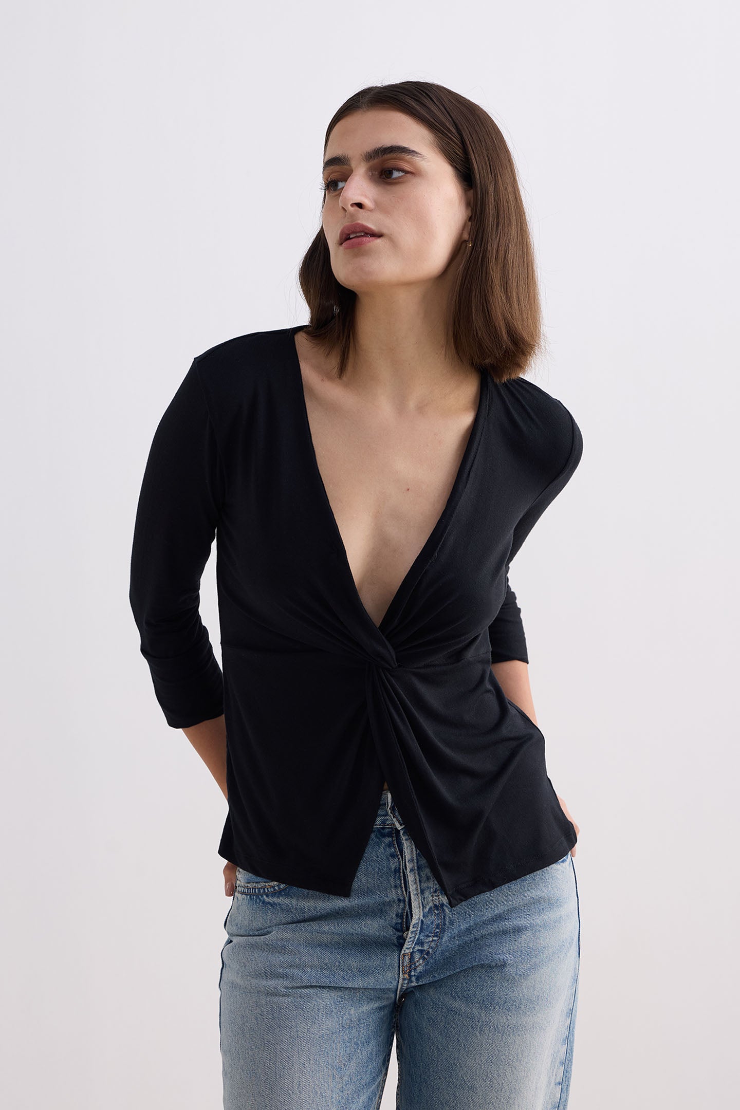 Twist Front Knit Shirt in Black