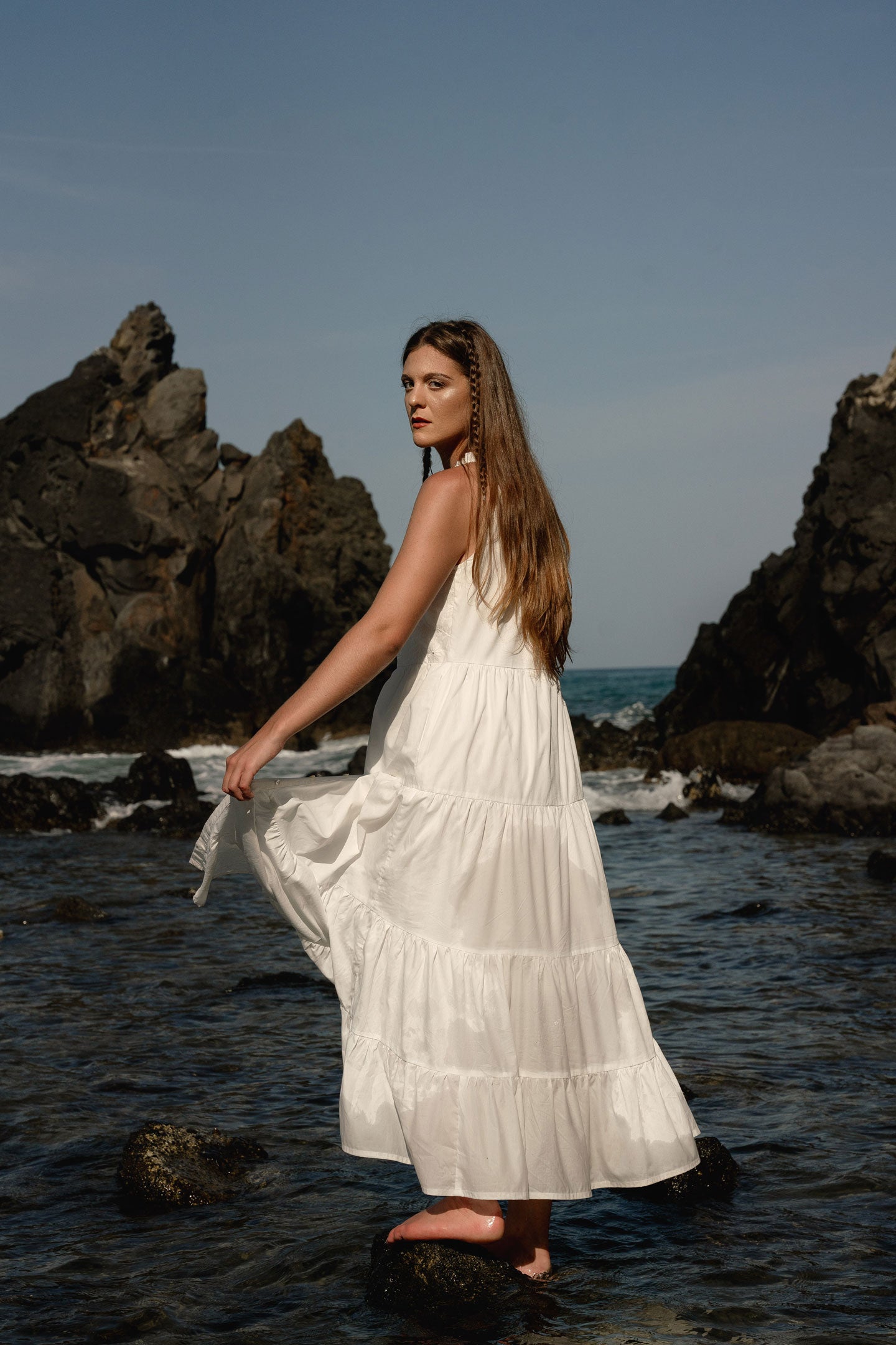 Sleeveless embroidered tiered maxi dress Reistor Sleeveless embroidered tiered maxi dress Reistor