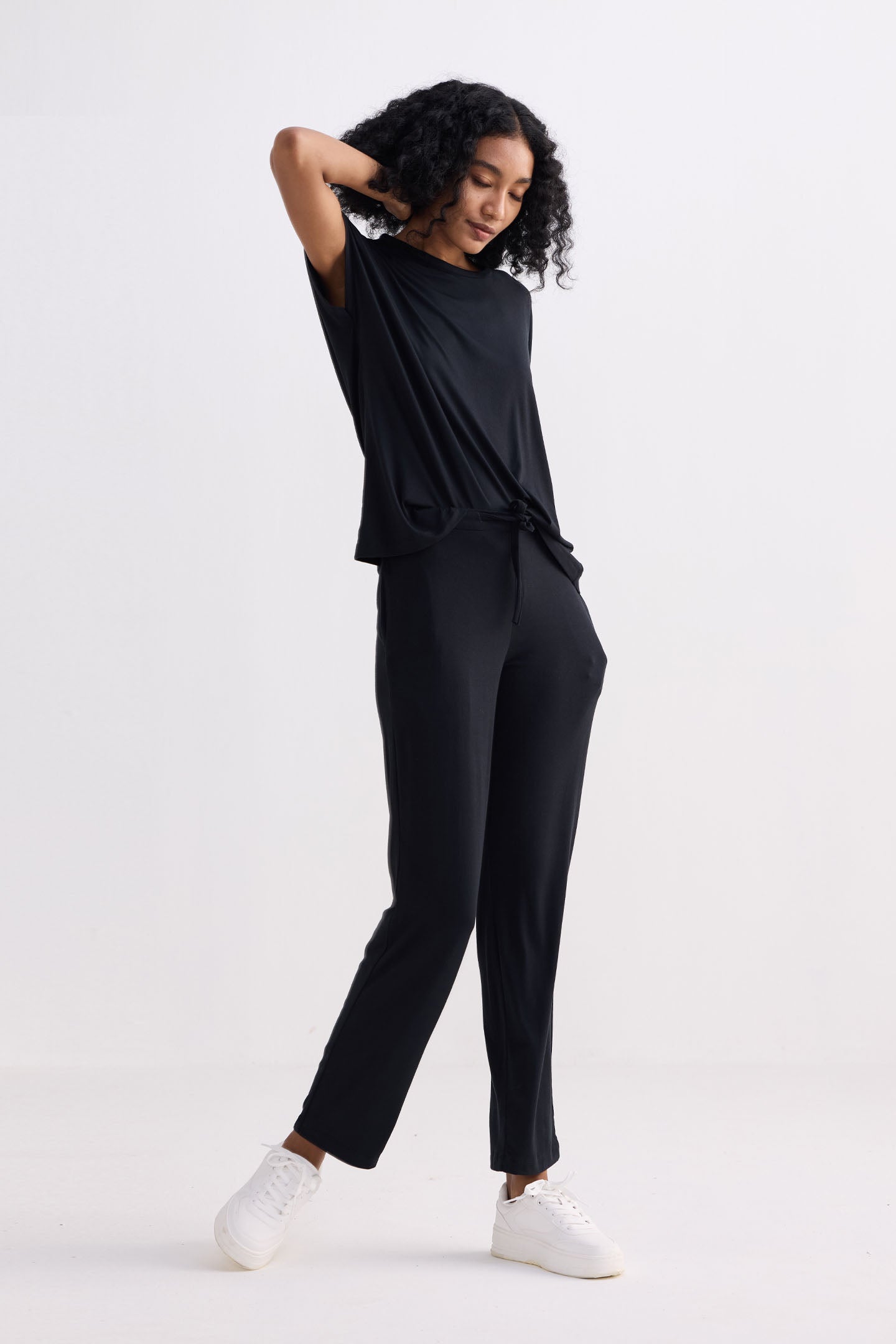 Wide Leg Pant in Black Moodshot