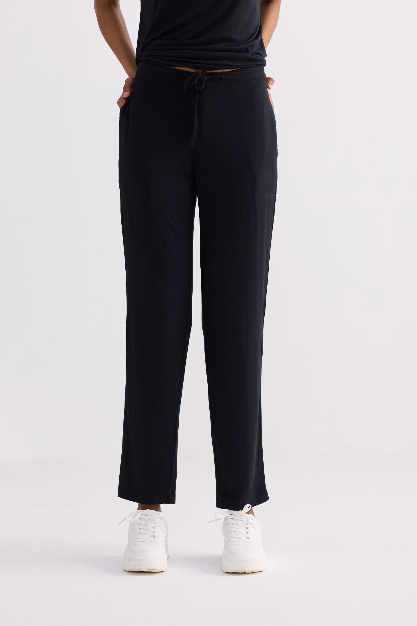 Wide Leg Pant in Black Back