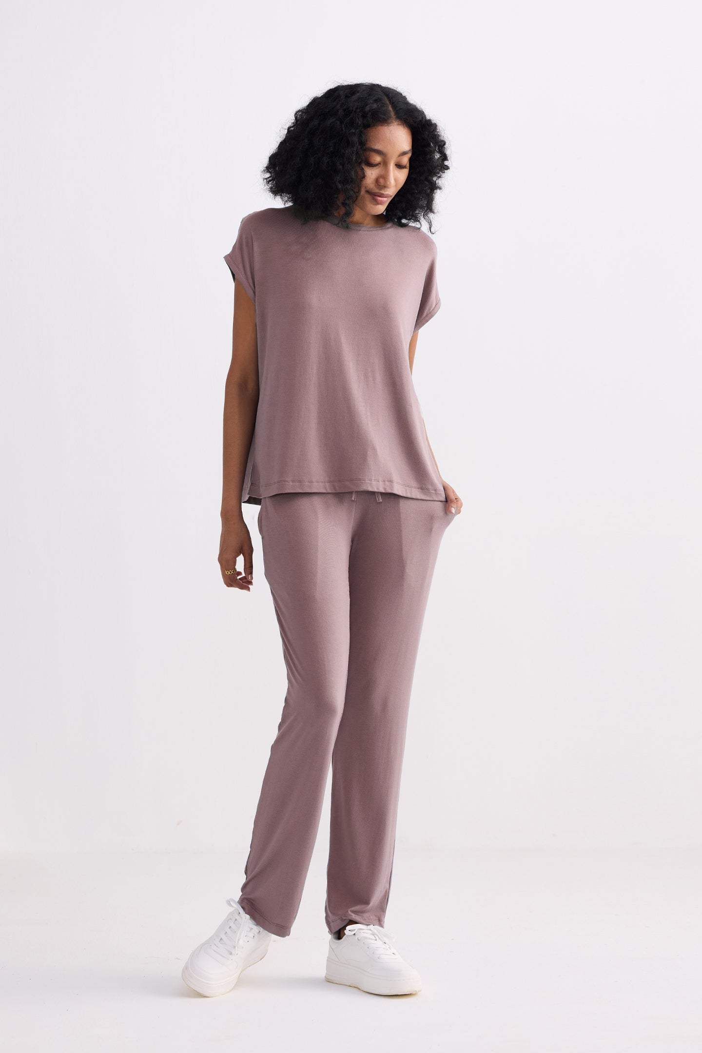 Soft dusty rose wide leg pants outfit