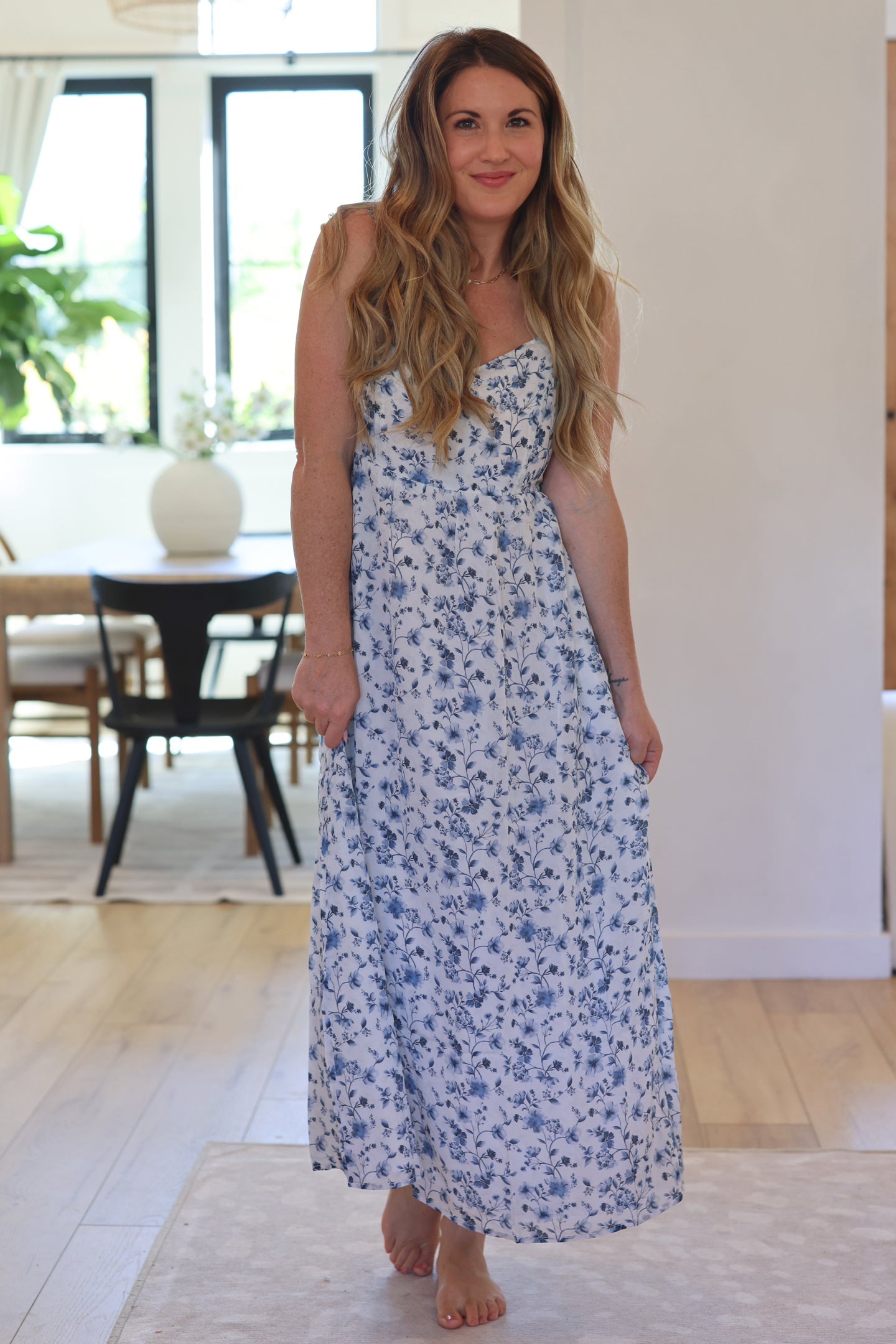 Strappy Gathered Blue Floral Midi Dress Reistor Strappy Gathered Blue Floral Midi Dress Reistor