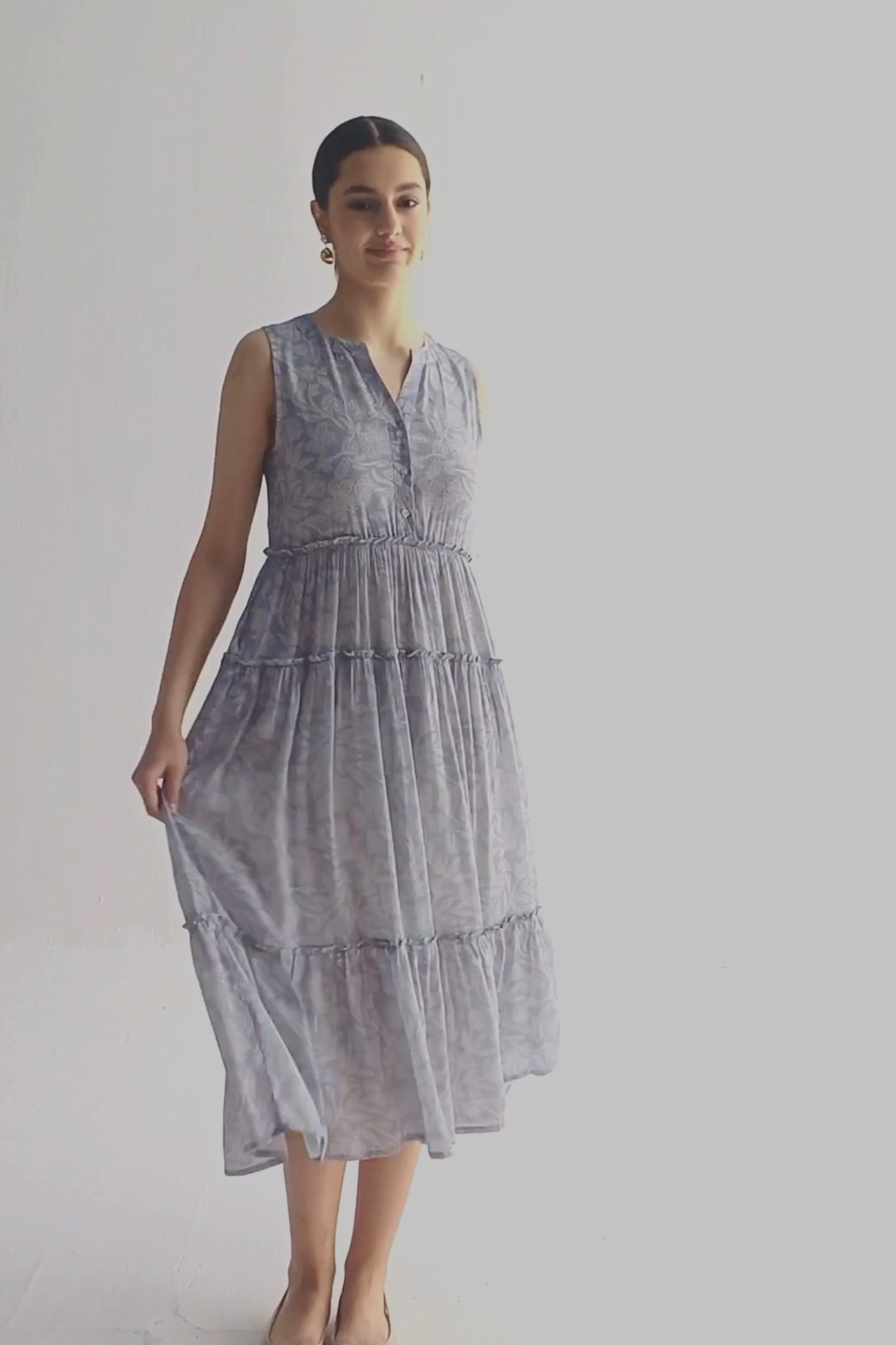 The Perfect Resort Floral Maxi in Periwinkle Blue